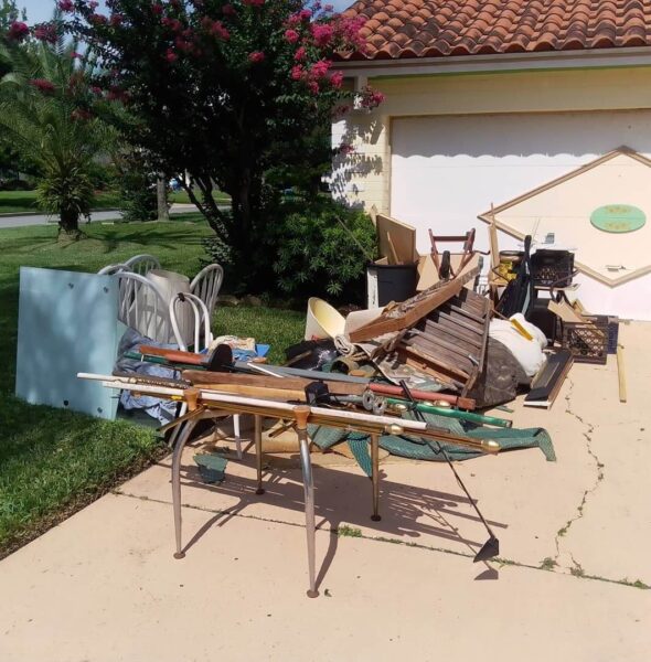Yard Waste Junk Removal-Delray Beach Junk Removal and Trash Haulers